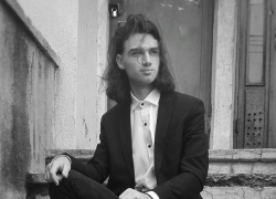 «Большое счастье для меня»: женщина похвасталась успешной сдачей БАК сыном-аутистом