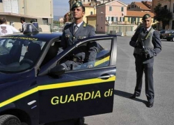 Водителя микроавтобуса из Молдовы с сотней посылок наказали в Италии