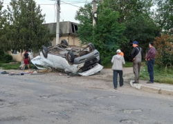 В Тараклии водитель перевернул автомобиль на крышу, пытаясь уйти от полиции