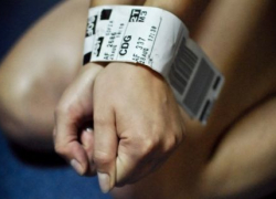 В Кишиневском аэропорту арестовали женщину-сутенера, продававшую молдаванок за 2 тысячи евро