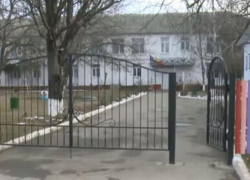 Ложкой по голове - в Унгенах в детском саду воспитательница "воспитывает" малышей