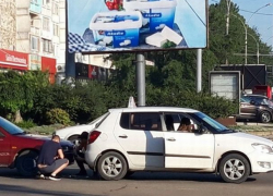 В столице учащаяся в автошколе девушка спровоцировала аварию