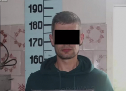 Мужчине пробили голову бутылкой и отправили в кому