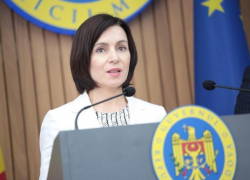 Майя Санду полетела в Брюссель обычным рейсом в эконом-классе