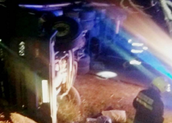 Под Кагулом большой грузовик с семечками попал в «масляную аварию»