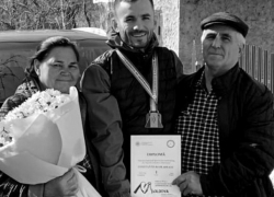 Убийство родителей сыном-психопатом: Старший сын, работающий за рубежом, написал душераздирающий пост