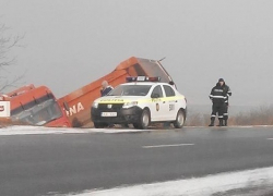 На оргеевской трассе фура слетела в кювет