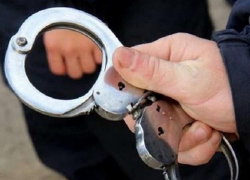 Мужчина убил своего отца: душил шнурком и бил головой об пол