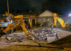 Едва не рухнула часть улицы Измаильской в Кишиневе - потребовалось срочное вмешательство