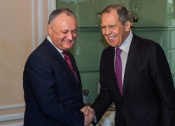 Игорь Додон встретился в Мюнхене с министром иностранных дел РФ Сергеем Лавровым