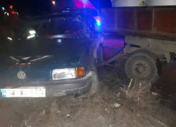 Трагедия в Дондюшанах: легковушка врезалась в грузовик, есть жертва