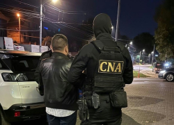 Водительские права за 1700 евро: в Кишиневе задержали автоинструктора, обещавшего договориться с экзаменаторами