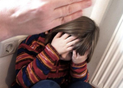 Жестоко избитая мамой девочка ужаснула воспитательниц детского сада в Тирасполе