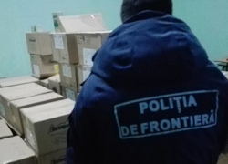 Контрабандные продукты обнаружили молдавские пограничники в вагоне поезда и двух автомобилях  