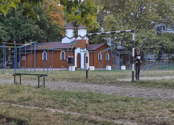 Бессарабская митрополия захватила территорию школы в Кишиневе и построила там храм