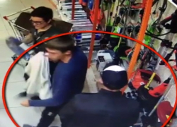 Двое парней украли лазерную установку из магазина в Кишиневе