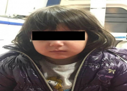 Родители найденной в торговом центре девочки до сих пор не пришли за ней 