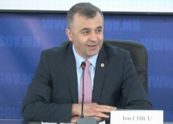 Министр финансов высмеял опасения, что правительству придётся одалживать деньги для выплат пенсий и зарплат
