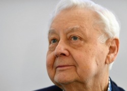 Тяжелобольного Олега Табакова ввели в искусственную кому