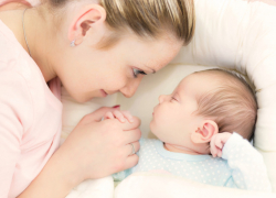 Детям до 2-х лет будут выплачивать пособие в 1 000 леев каждый месяц