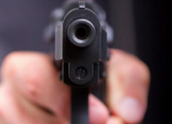 Пьяный мужчина с пистолетом вломился в одну из аптек на Телецентре