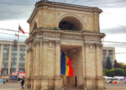 Сломались. Новый год прошел без боя курантов Триумфальной арки