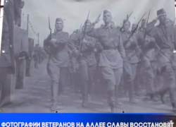 В Бельцах вандалы изрезали фотографии ветеранов на Аллее Славы