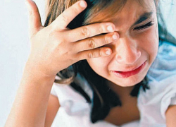 Любовники женщины в Бельцах заставляли ее несовершеннолетнюю дочь заниматься с ними сексом