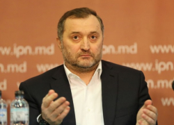 Курам на смех: Филат изображает из себя независимого политика