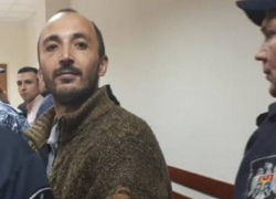 Женщина, подставившая Петика, отозвала свои обвинения в изнасиловании