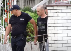 Появились кадры с задержанием подозреваемых в убийстве 7-летней девочки