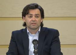 Визит на фоне резкого выпада: Нику Попеску едет в Москву