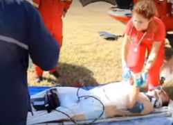 Парень ударился головой о бордюр после жестокой разборки с другом