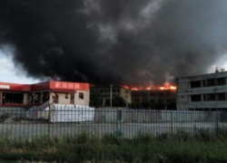 В Бельцах горел склад бывшей меховой фабрики