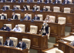 Хорошо поработали - хорошо отдохнули. Депутаты отправились на каникулы