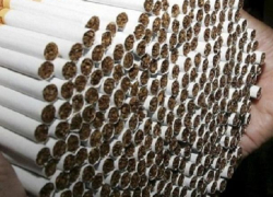 Гражданин Румынии закупил в РМ сигарет и попытался ввезти их в свою страну в бензобаке Audi