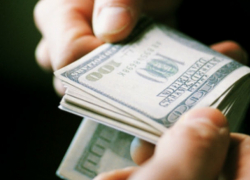 Полицейский из Чадыр-Лунги более года занимался рэкетом бизнесмена