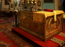 На севере Молдовы священник умер в родном храме, прямо у алтаря