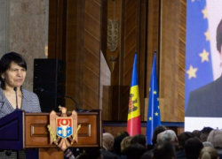 Примар села расплакалась из-за нищеты в стране: так жить невозможно