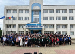 Спортсмен: политики с нами фотографируются ради политического пиара, а затем закрывают университет