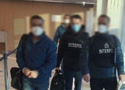 Из Чехии экстрадирован житель Молдовы, отправлявший сожителей бесплатно горбатиться на стройках за границей