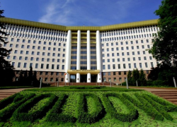 "Гагаузские" законопроекты снова рассмотрит парламент