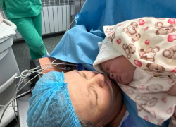 48-летняя женщина из Новых Анен стала мамой в 14-й раз