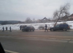 В кювете на трассе Кишинев-Чимишлия найден труп 20-летней девушки