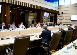 Завтра парламент соберется на первое пленарное заседание осенне-зимней сессии