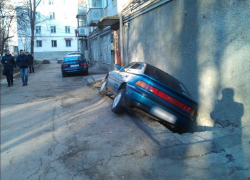 В Кишиневе водитель "припарковался" в подвал