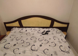 Три девушки заставляли заниматься сексом с мужчинами 19-летнего парня и 16-летнюю девочку