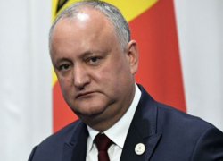 Президент хочет принятия закона, запрещающего депутатам гулять налево