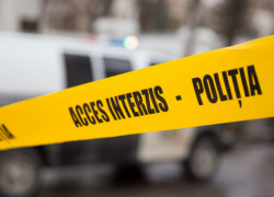 Жуткая первоапрельская находка: жительница столицы повесилась в подъезде дома