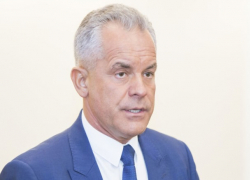 Ликбез для новых "драконов" - как Плахотнюк покупал себе "вторую голову"